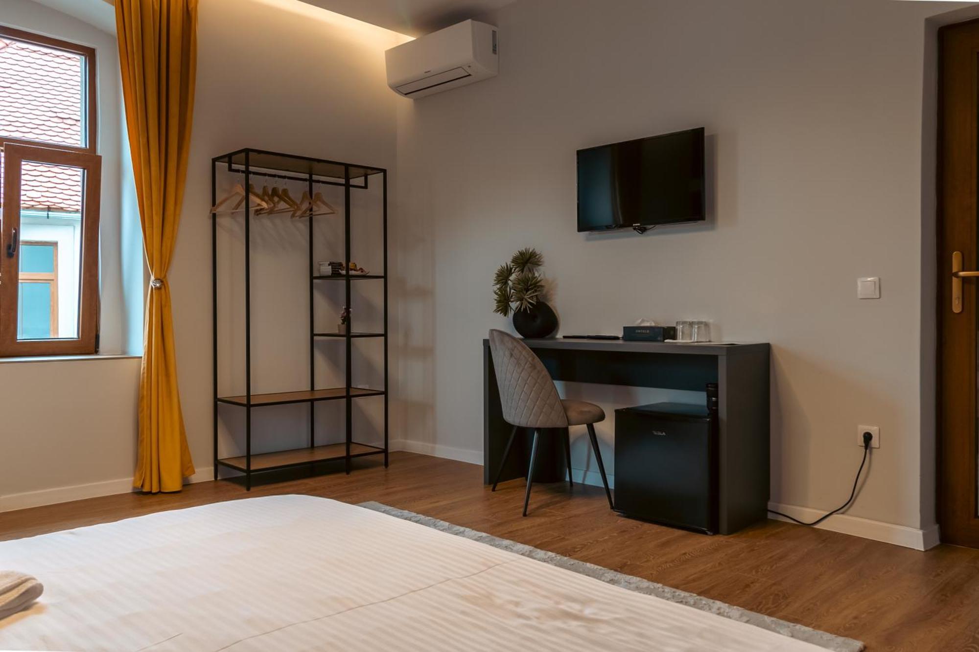 Epic Boutique Hotel Sibiu Luaran gambar